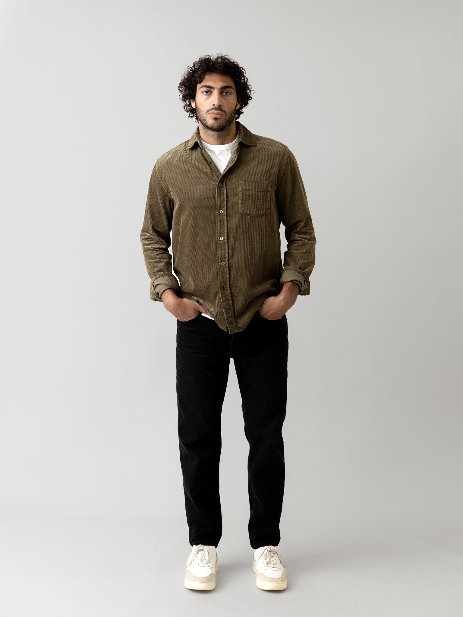 Modelshot / Black / Detail